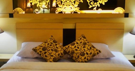 Srikandi Guesthouse Malang Kamer foto